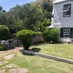 TAMARISK HALL (LOWER) – PRIVATE GARDEN SETTING STEPS TO THE CITY!